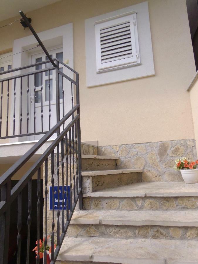 Apartman Sara Apartment Šibenik Екстериор снимка